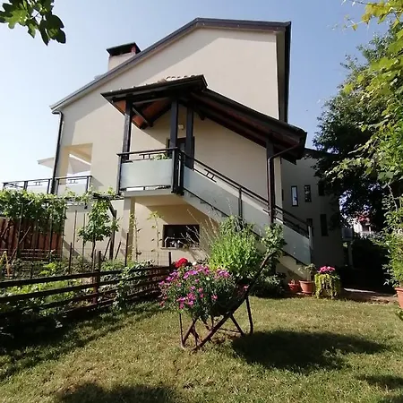 Apartmani Kiko Porec Exterior photo