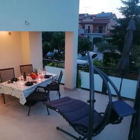 Apartmani Kiko Porec Exterior photo